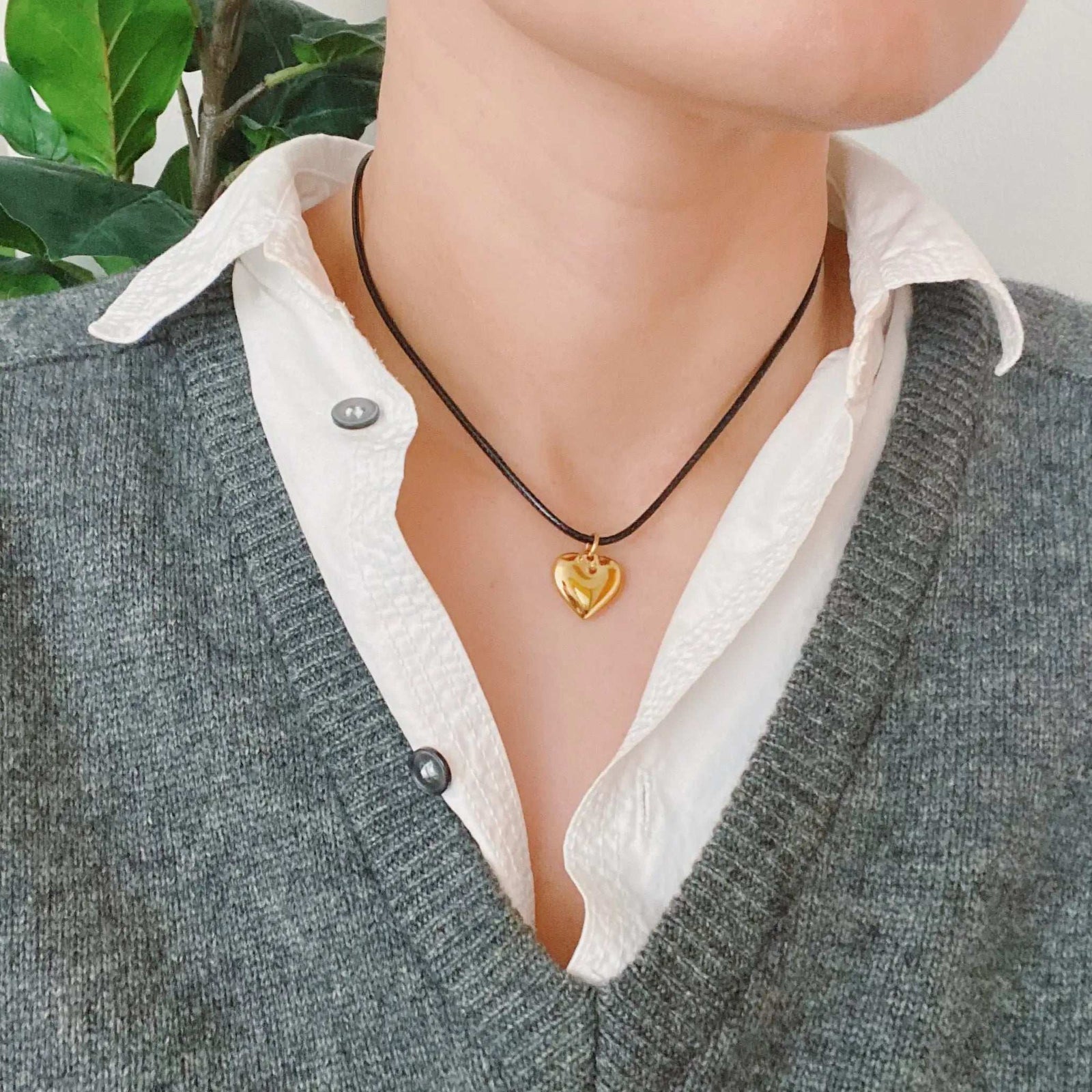 Chic Black Heart Pendant