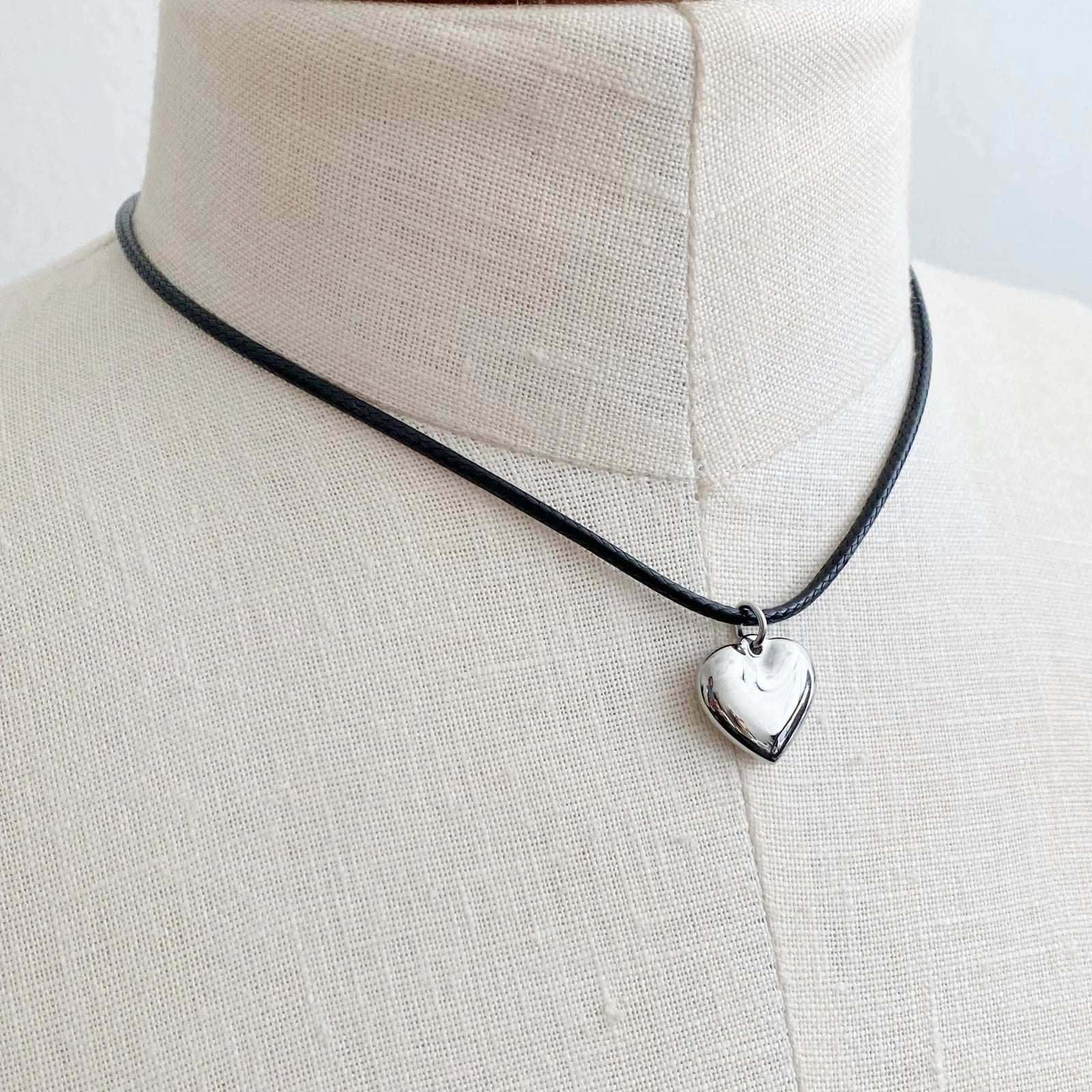 Chic Black Heart Pendant